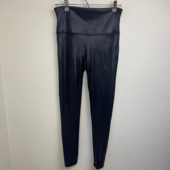 SPANXshape Faux Leather Leggings‎ - Picture 4 of 11